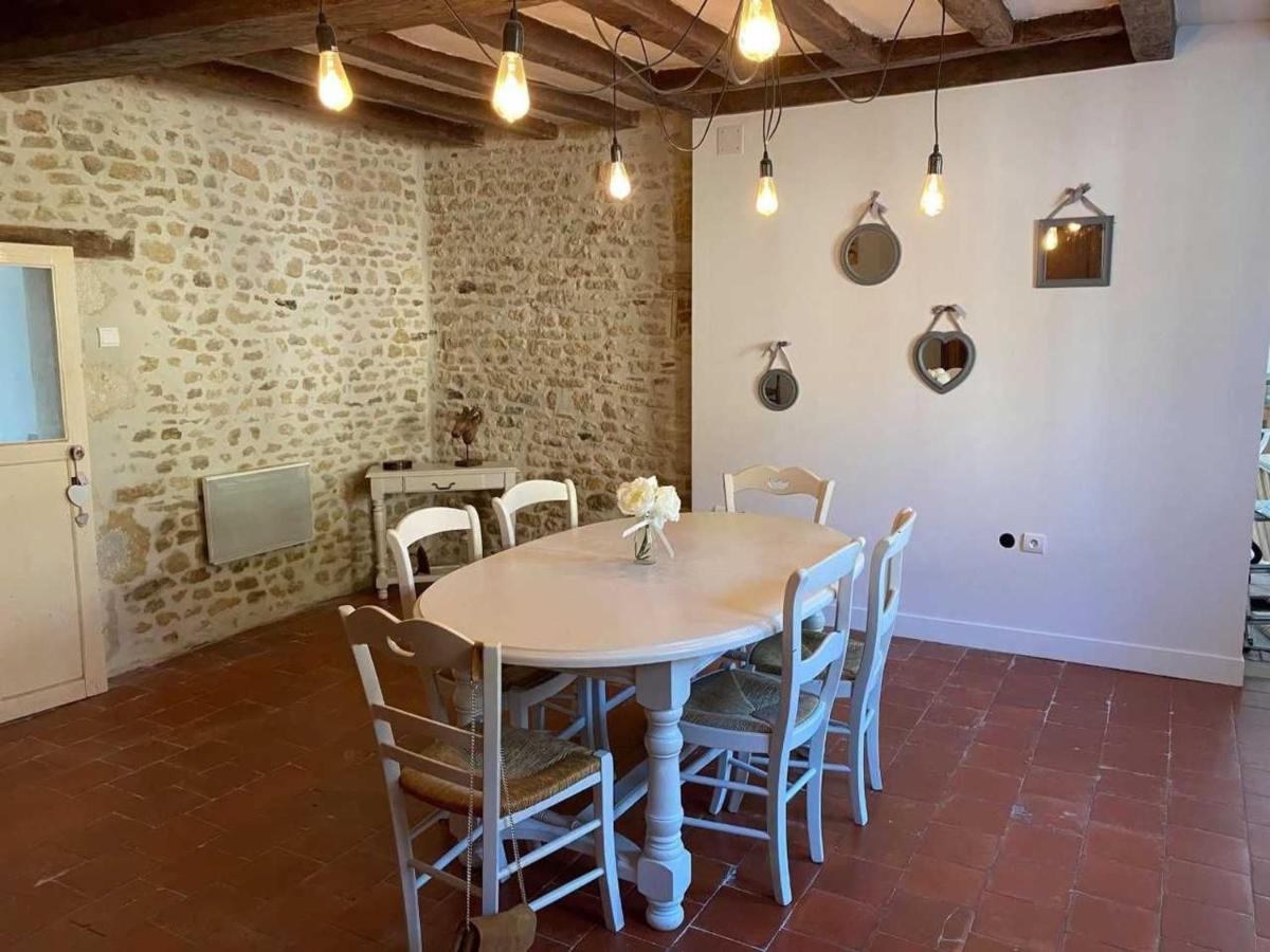 Maison De Village Avec Jardin, Parc Prive Et Box Fibre, Animaux Bienvenus, A 15 Min Du Mans - Fr-1-410-333 Mézières-sous-Lavardin Zewnętrze zdjęcie